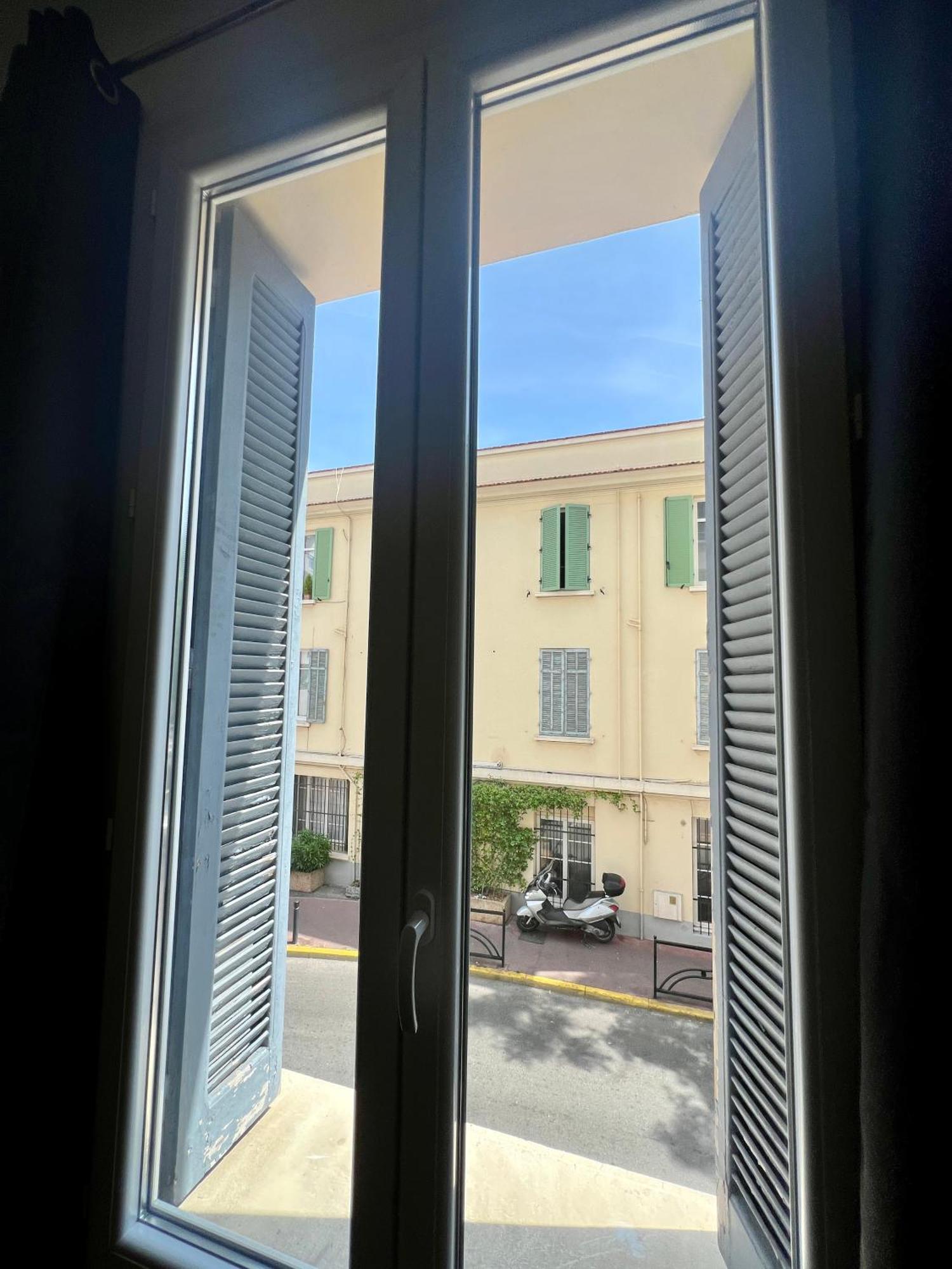 Studio Coeur De Ville - Proximite Plages Et Palais Des Festivals Cannes Luaran gambar
